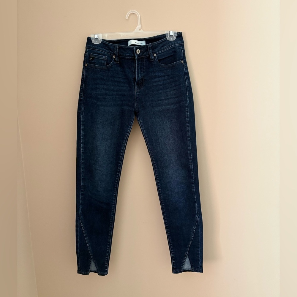 KanCan dark wash jeans size 7/27 with ankle detail high rise